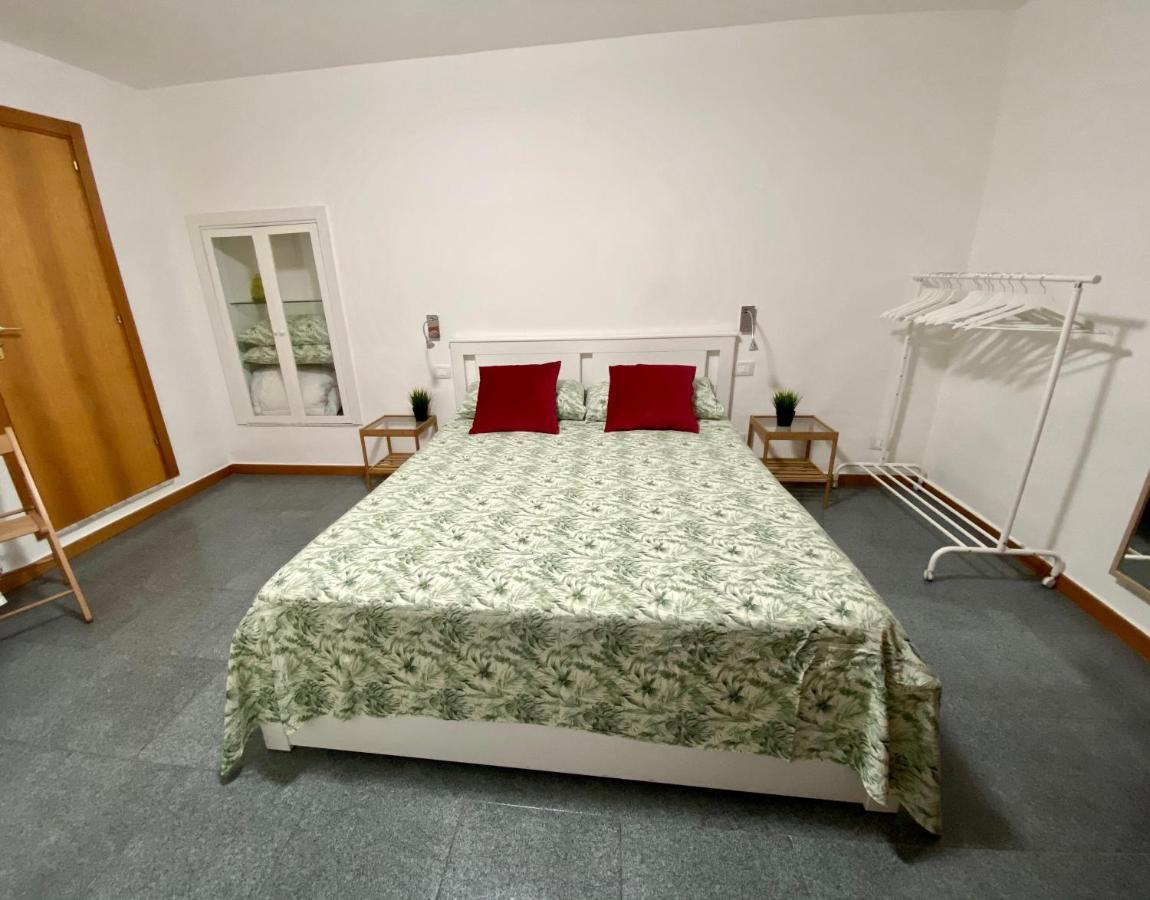 Pisani Apartment Bari Eksteriør bilde